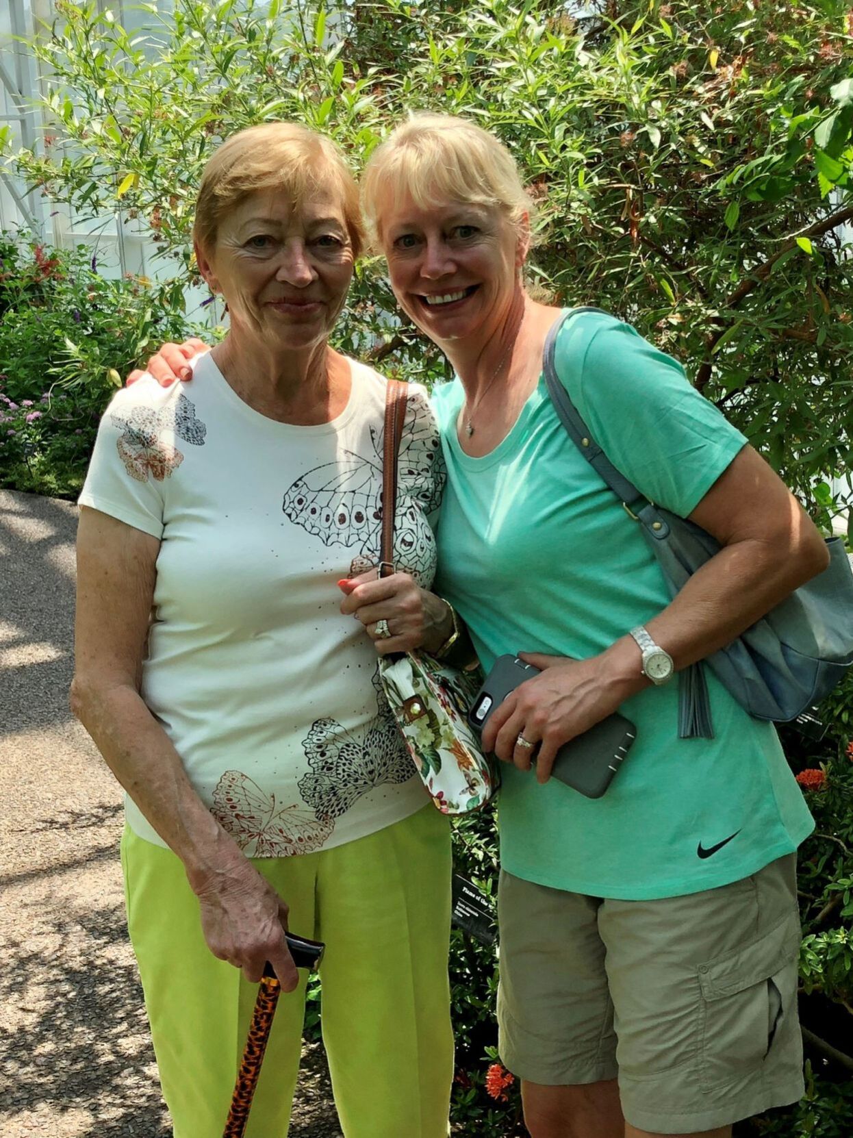 Butterfly house on mom’s birthday 🎉